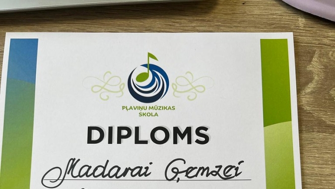 diploms zaļā rāmī