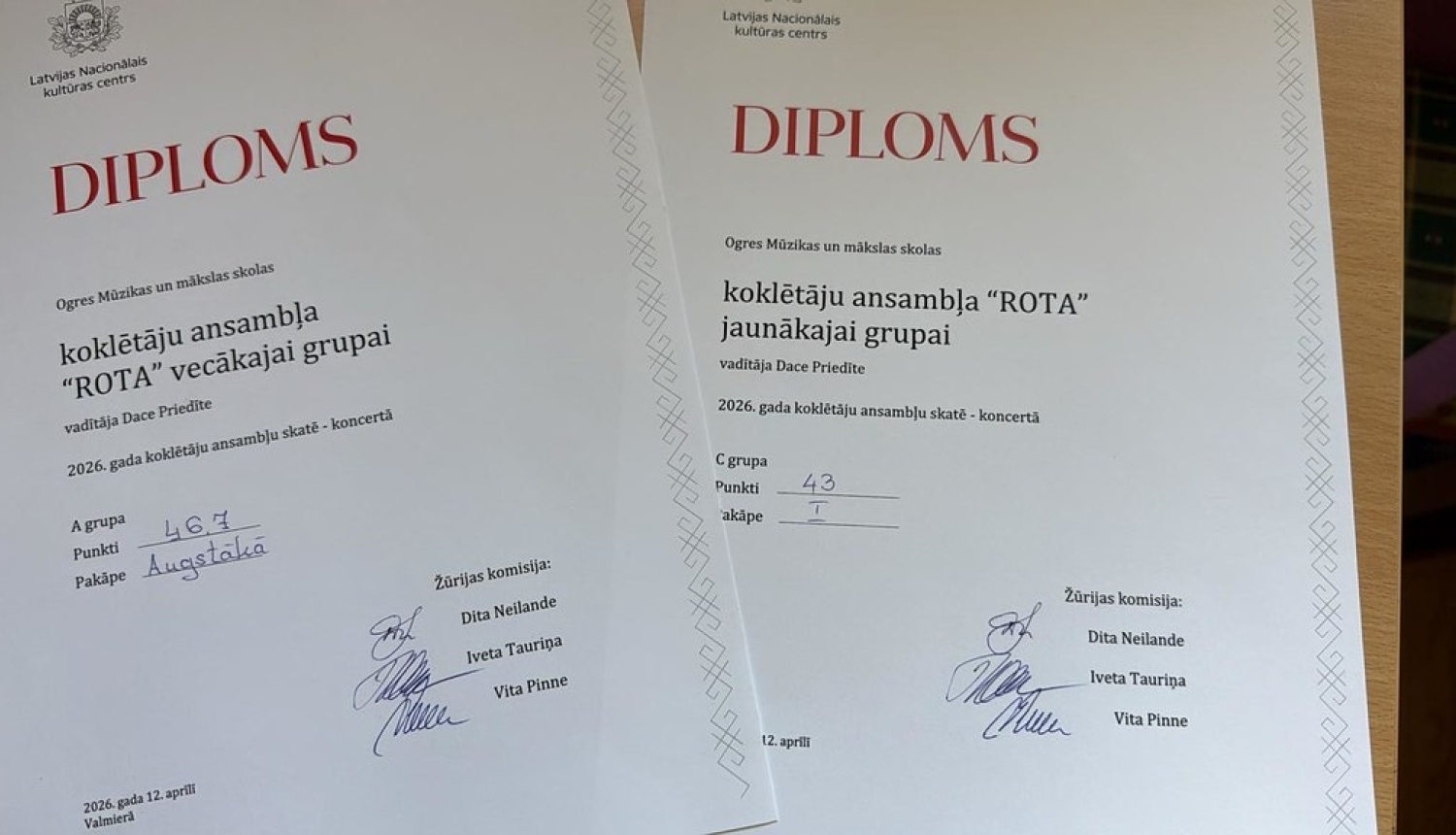 Divi diplomi